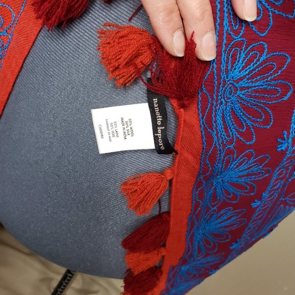 🧚HOST PICK🧚Nanette Lepore Silk and Wool Wrap/Scarf in Crimson and Imperial EUC - Picture 10 of 14